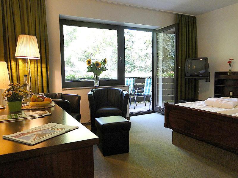 Hotel Zum Goldenen Hirsch باد بيفينسون المظهر الخارجي الصورة