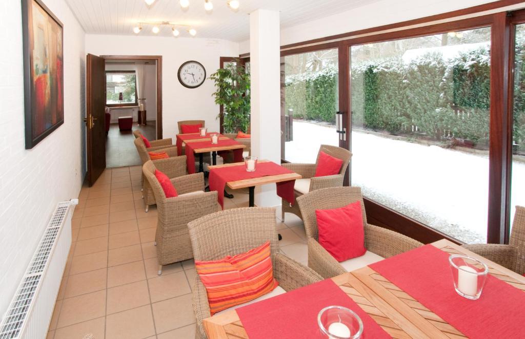 Hotel Zum Goldenen Hirsch باد بيفينسون المظهر الخارجي الصورة